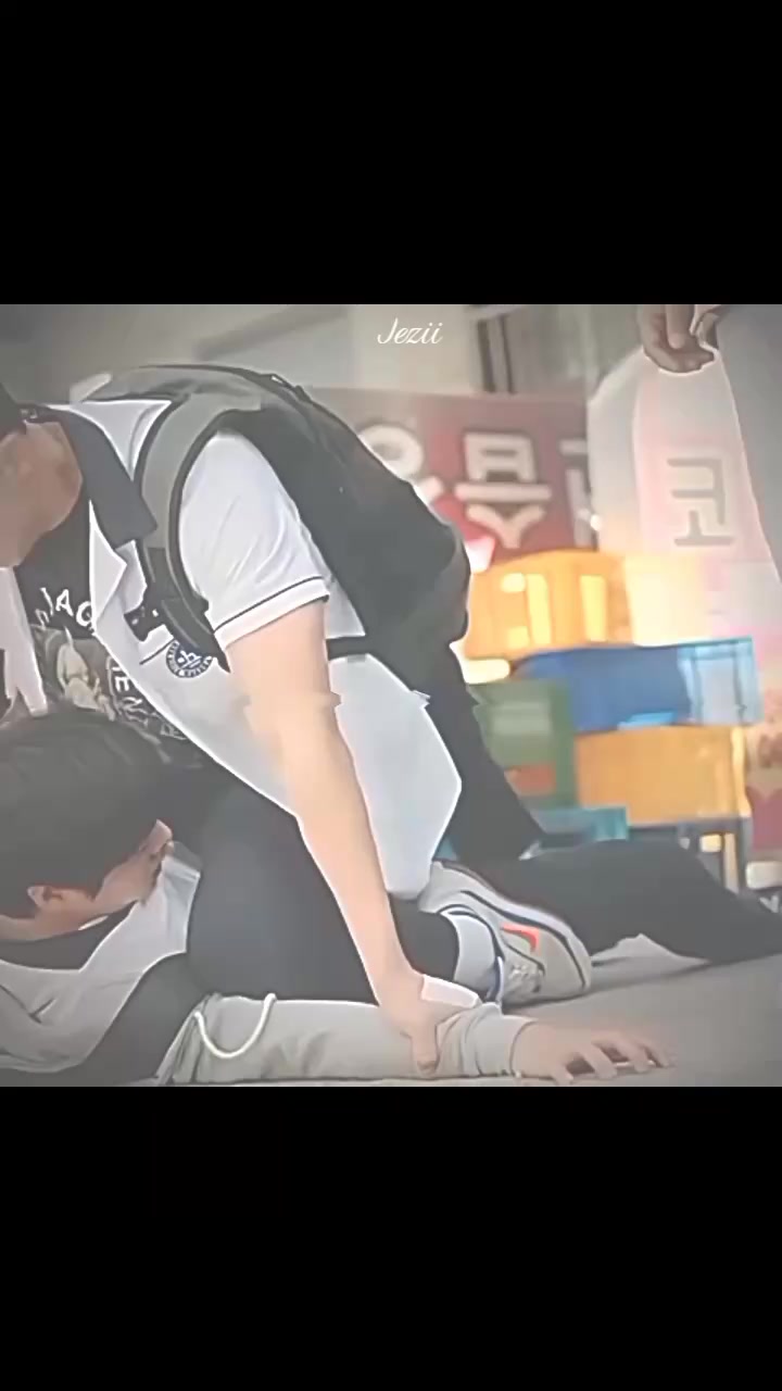 @Jz