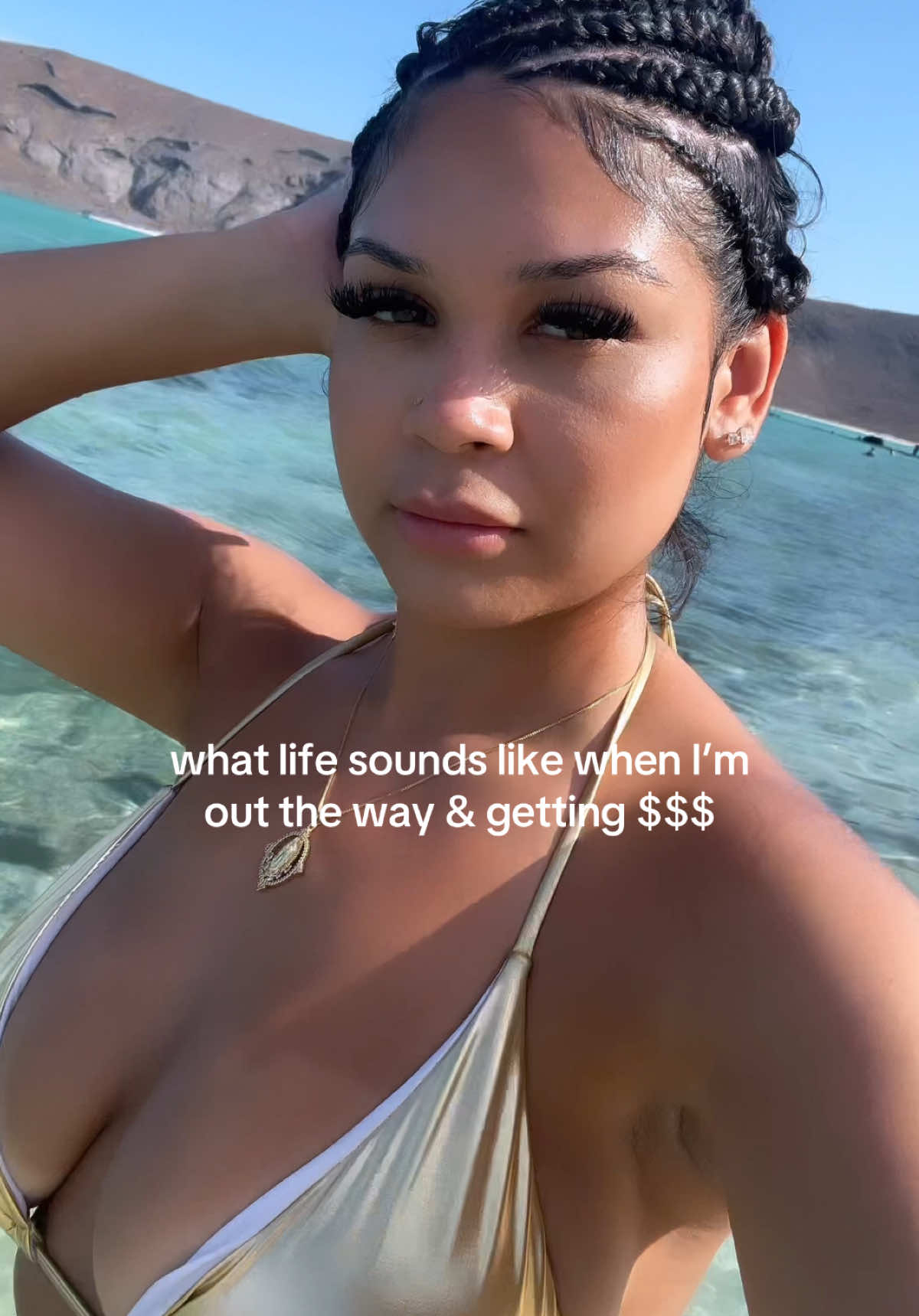 @★