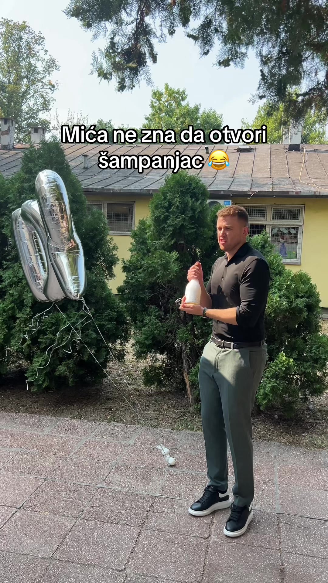 @Mića