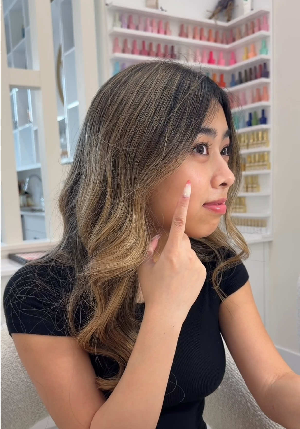 @velvet nails kw