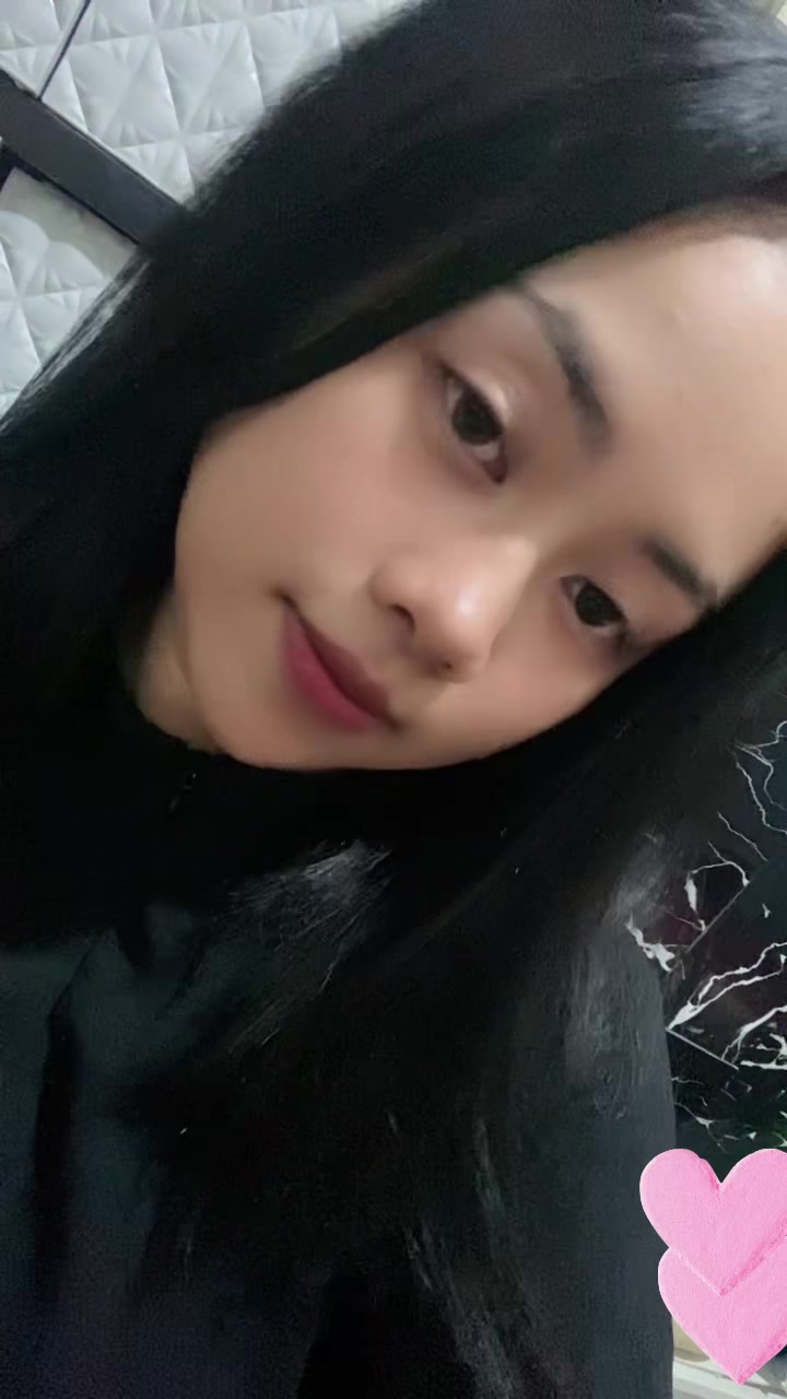 @🦋TiinaCute♥️