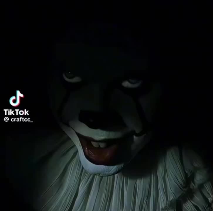 @𝔏𝔬𝔬𝔫𝔶𝔩𝔦𝔩𝔶🎈🎀🥒🫙