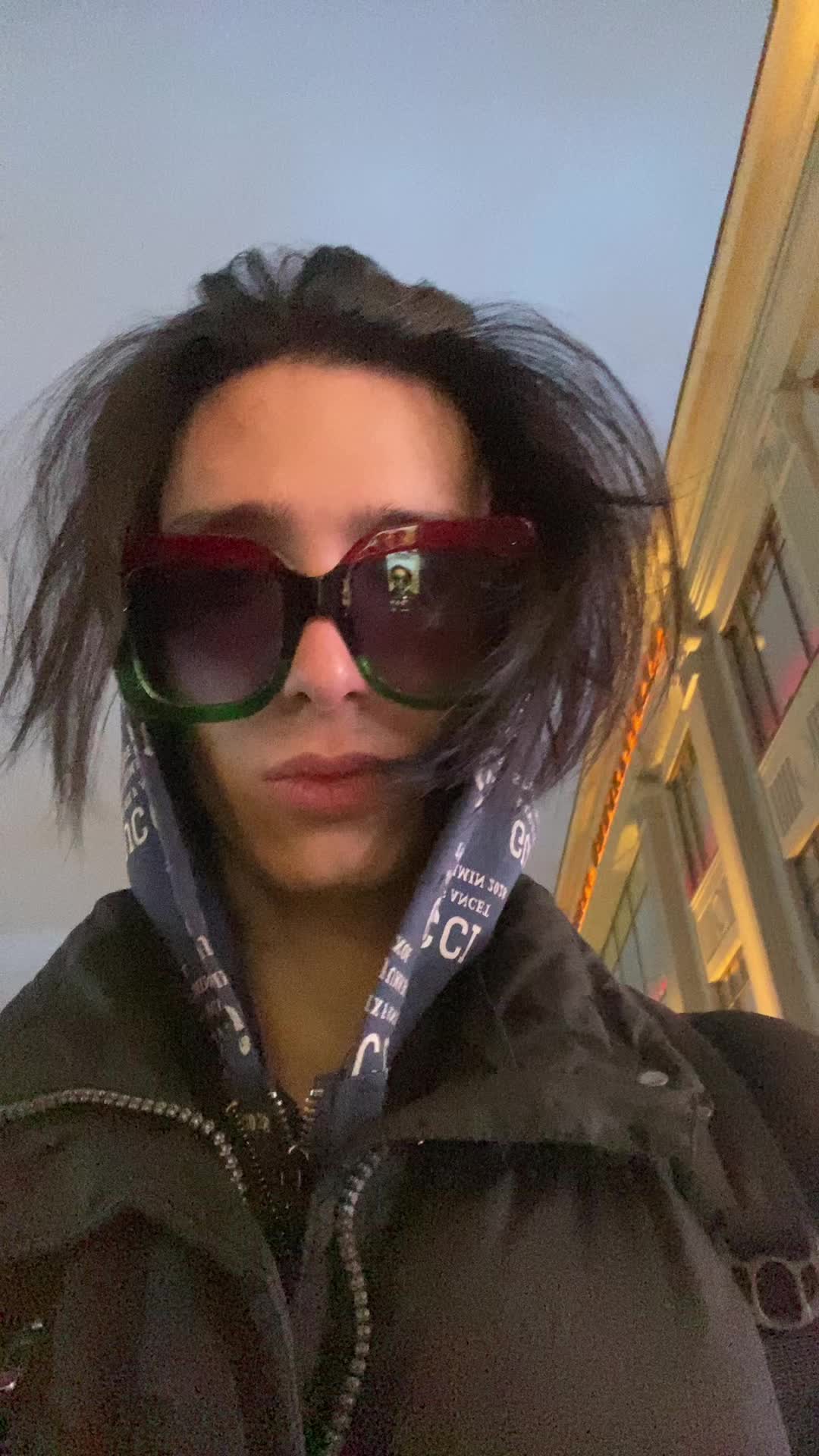 @СЫН FACE