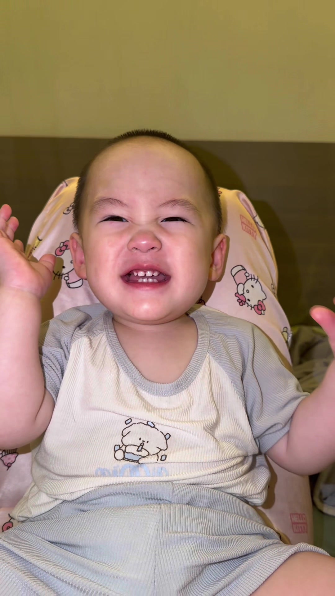 @Jessi v&agrave; Tom