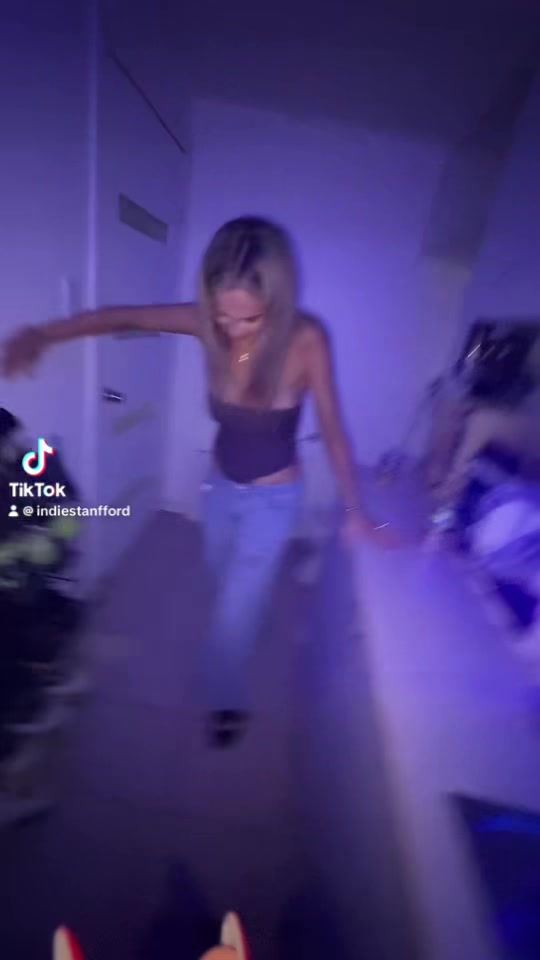 @🚶&zwj;♂️