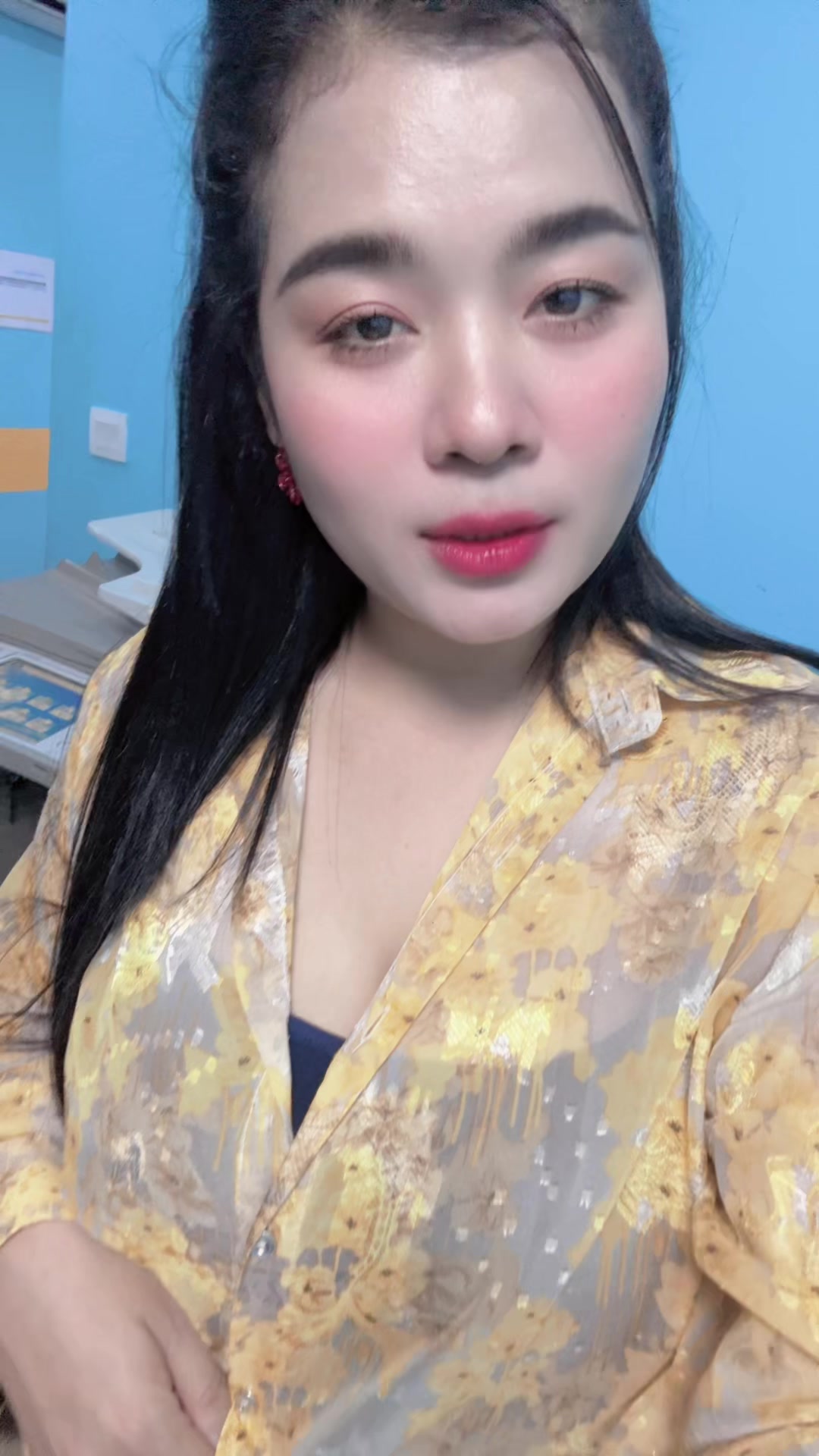 @ម៉ាក់ សាន់មុី❤️😘