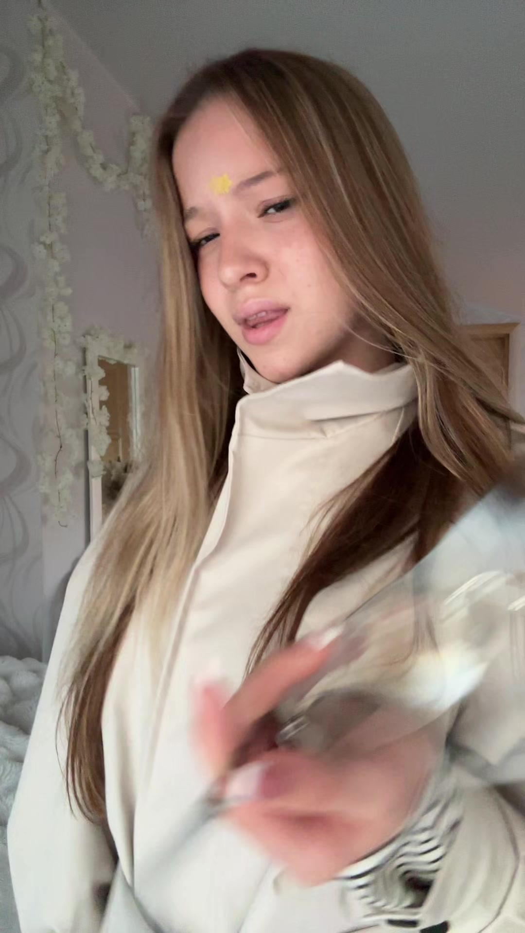@микa