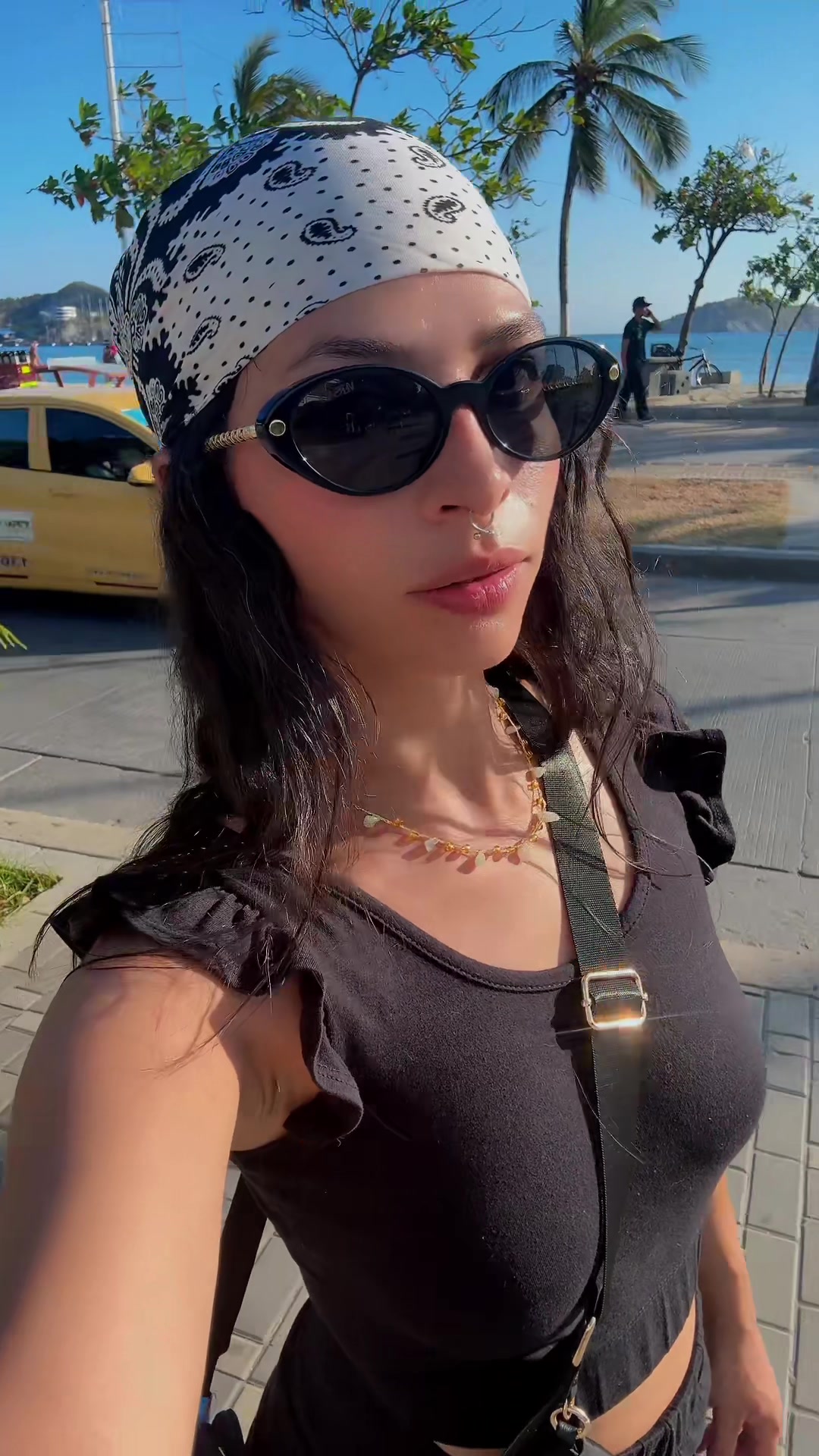 @𝓐𝓵𝓲𝓕𝓵𝓸𝔂𝓭 ✨