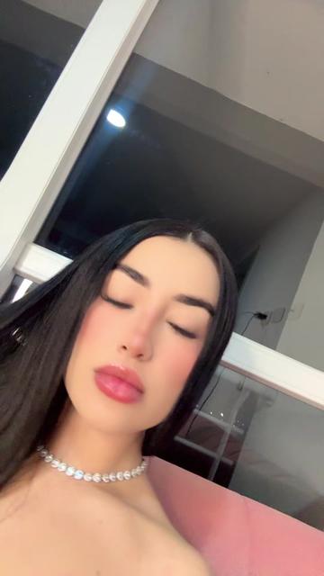 @𝐌𝐢𝐥𝐚🐰💕