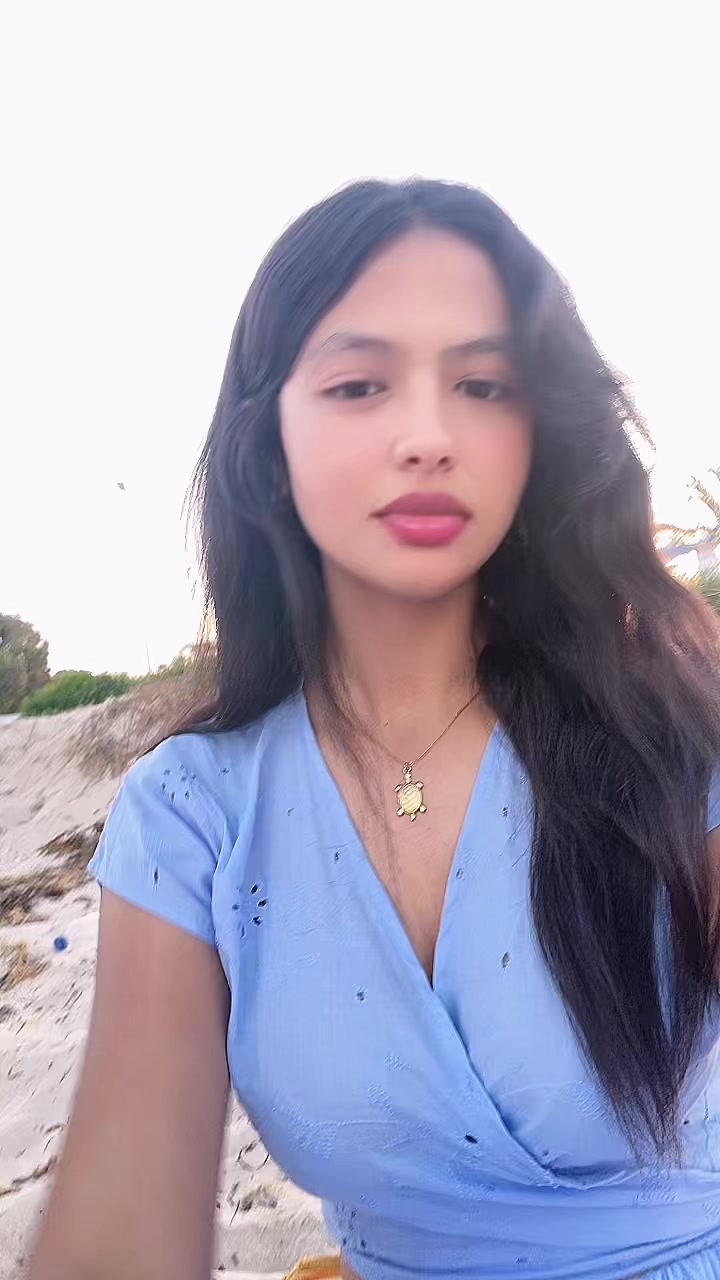 @كيم لورا🦋🍧