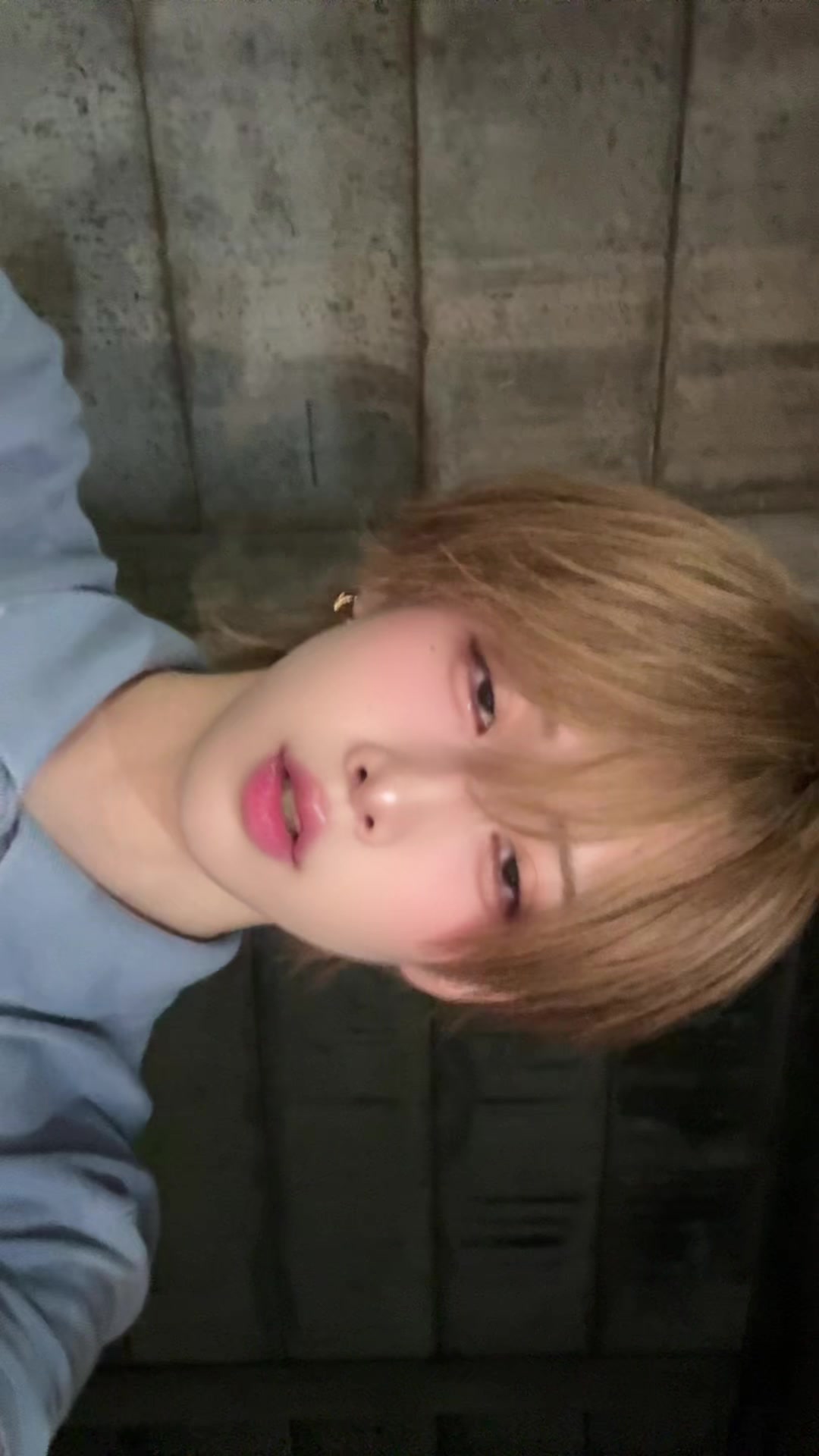 @たく