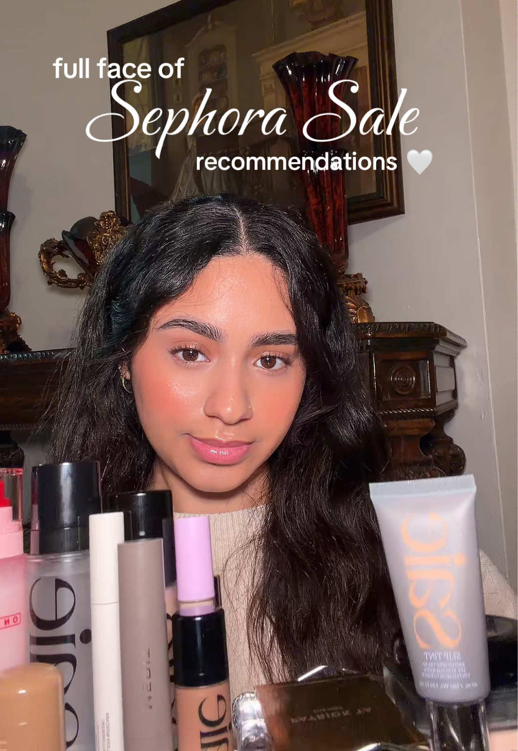 @Erika 🦢 &bull; Beauty Creator