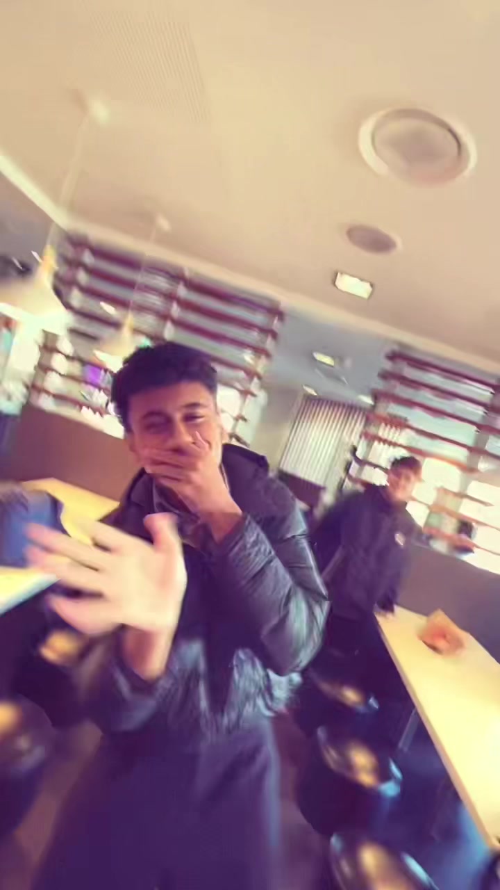 @josh 🌚