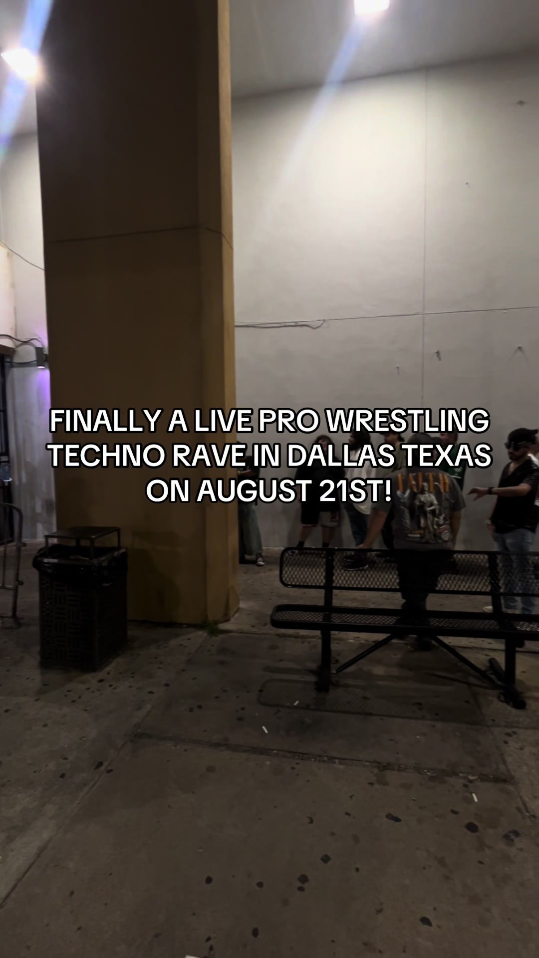 @RAVEROOM PRESENTS