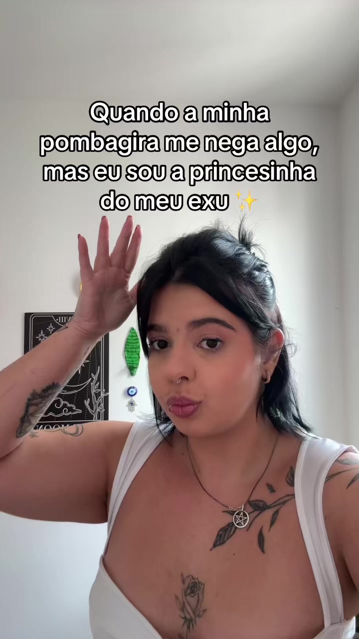 @Vict&oacute;ria| Cartomante Quimbanda
