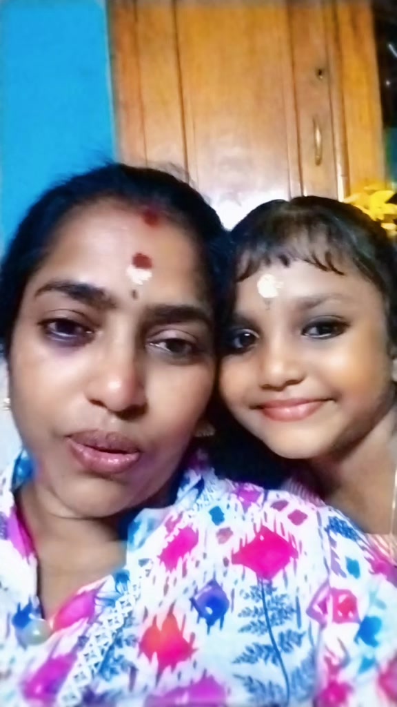 @💃കാത്തു കുറുമ്പി💃
