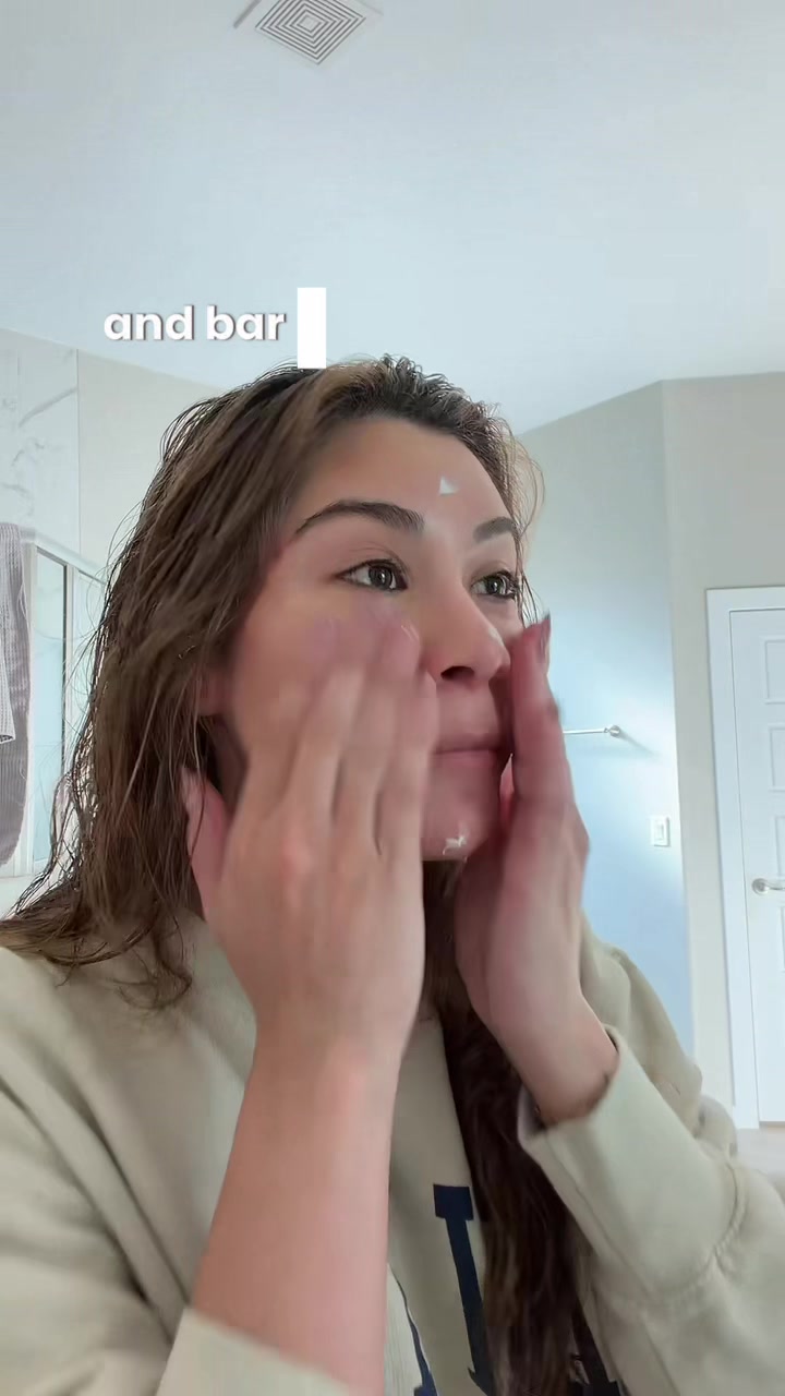 @Luna