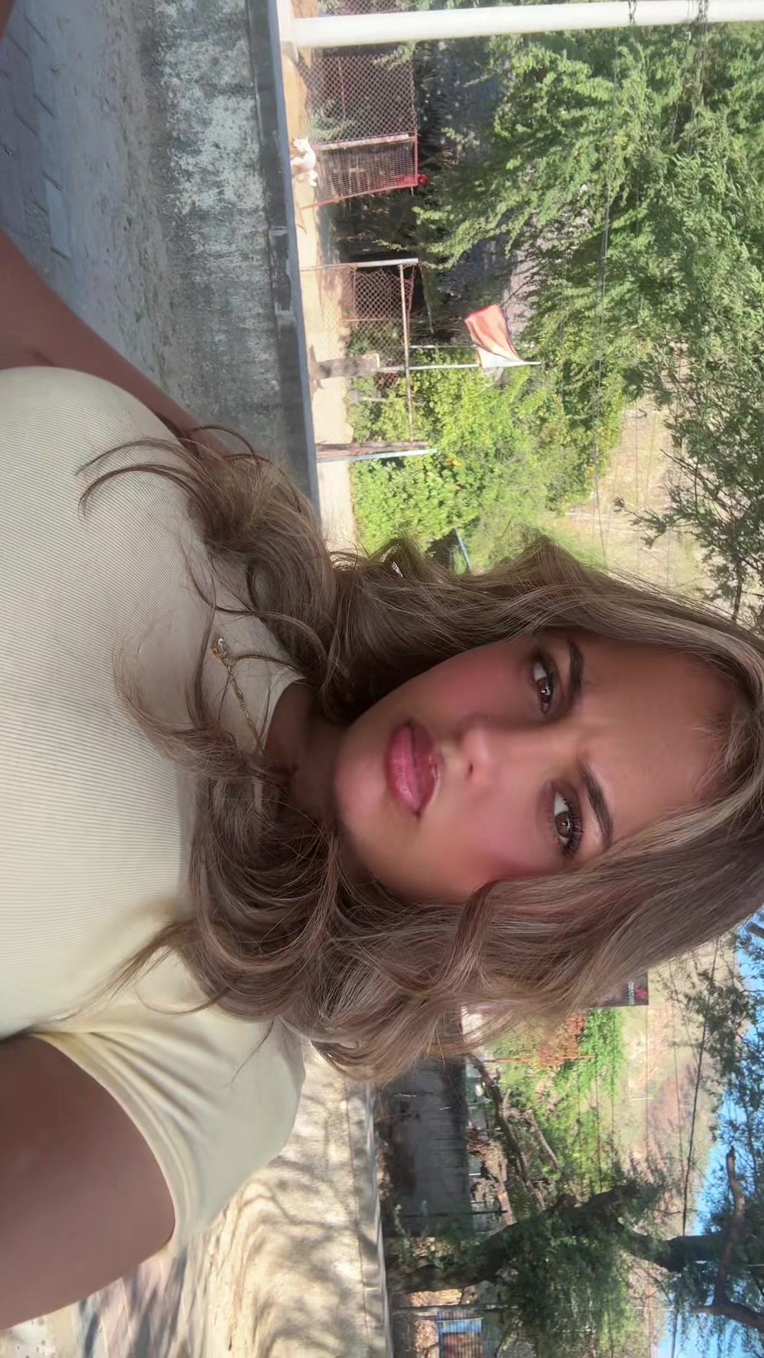 @gabriela cardoso