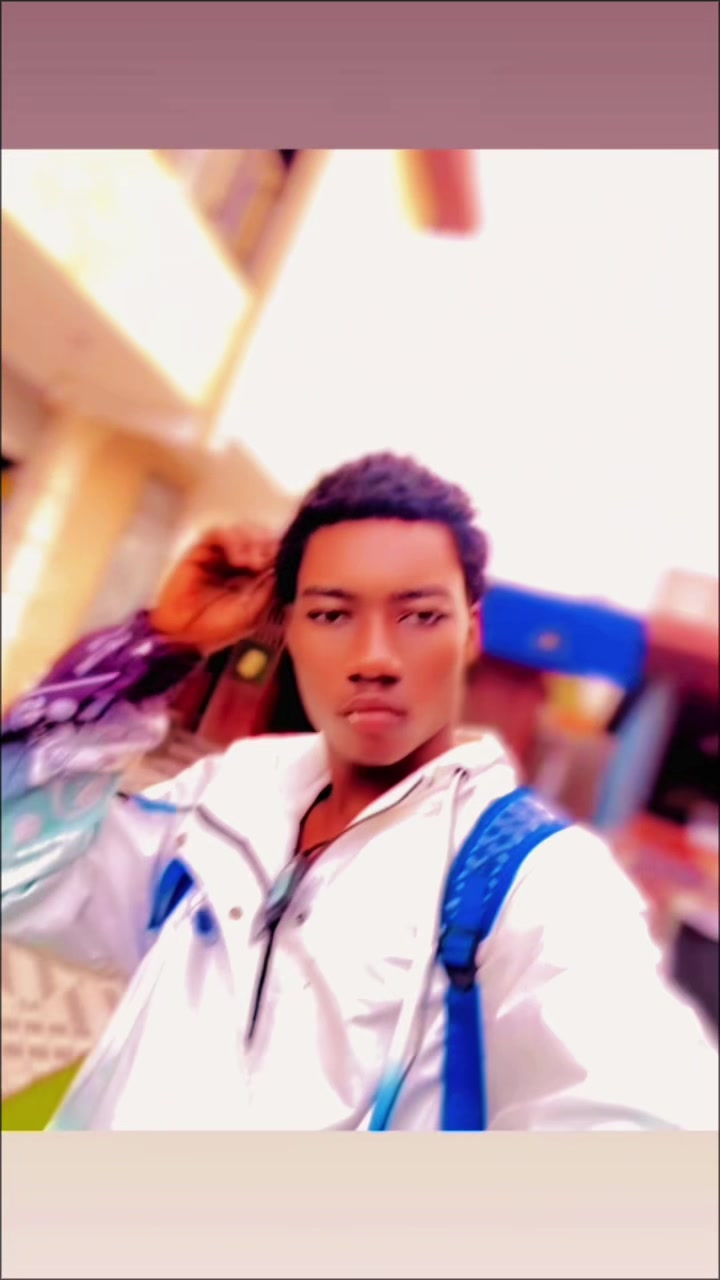 @๐ด๐๐จ๐ซ๐๐ง