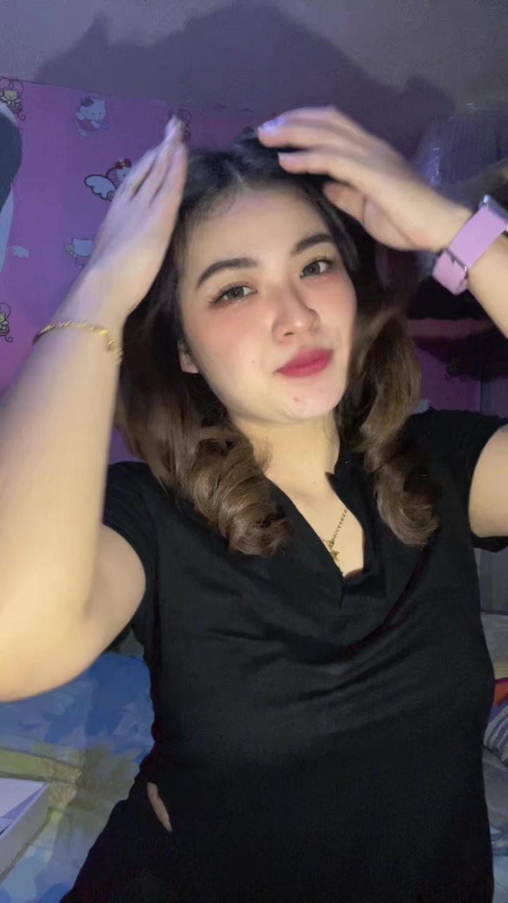 @momcecill3_na