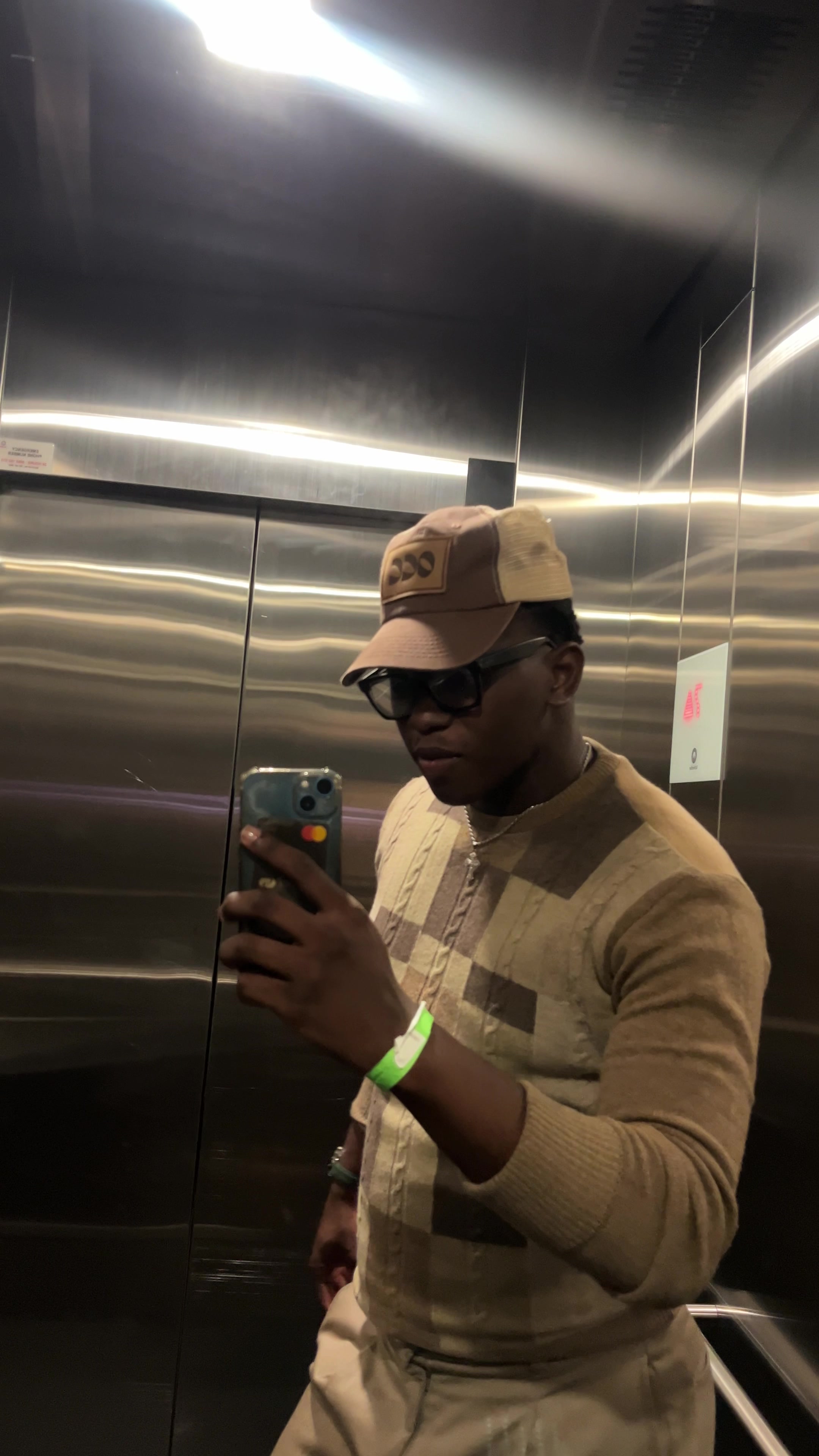 @bhubesi_