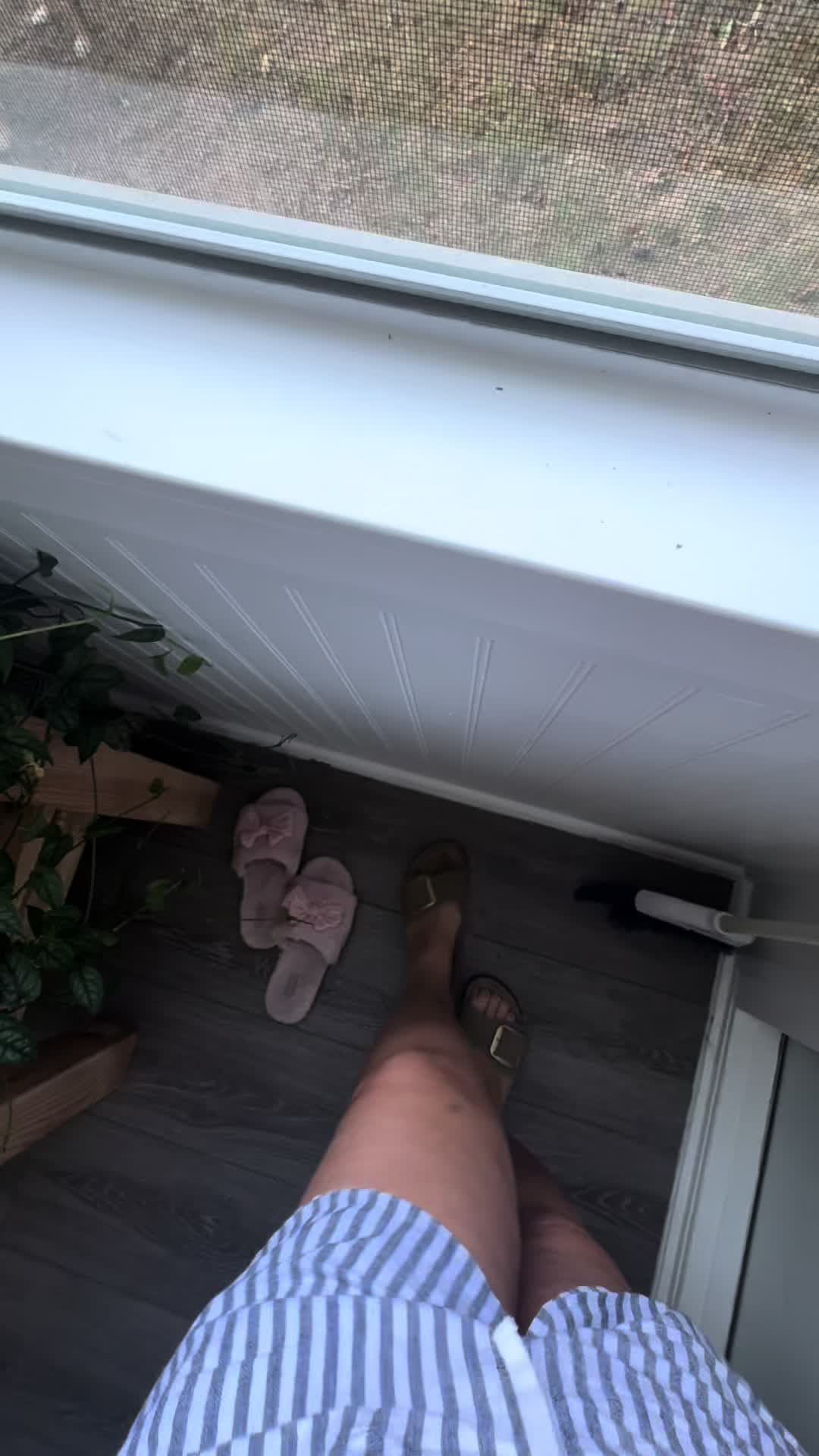 @Leigh_Poe