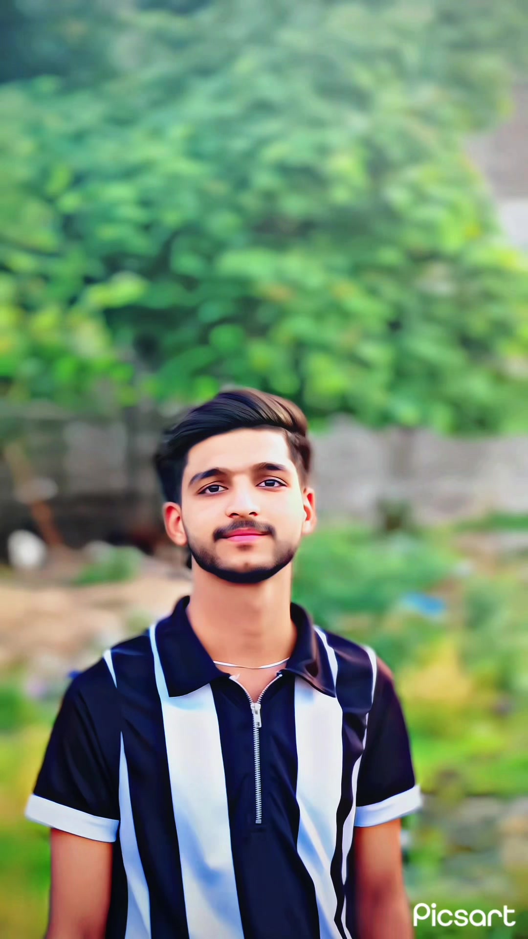 @🫵🏻OYE_HUSNAIN 👀