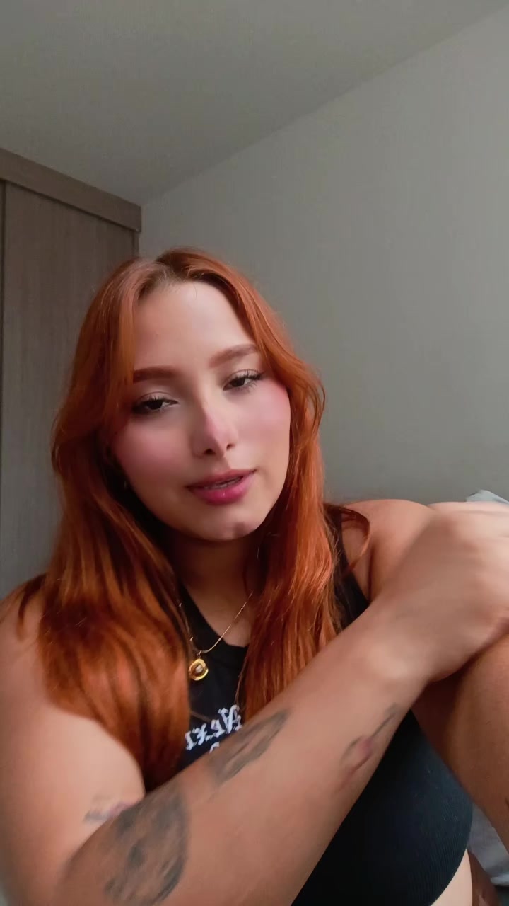 @Yennifer López