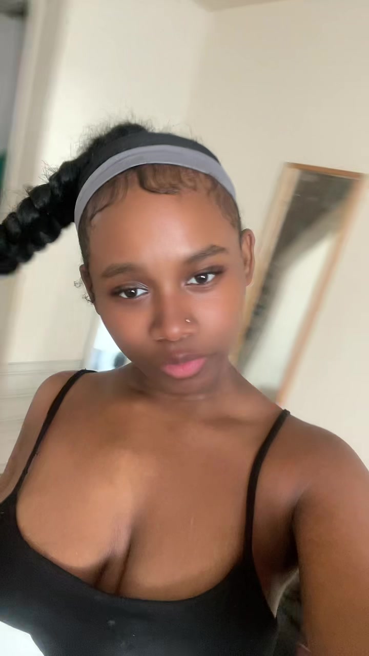 @raeee💋🦇