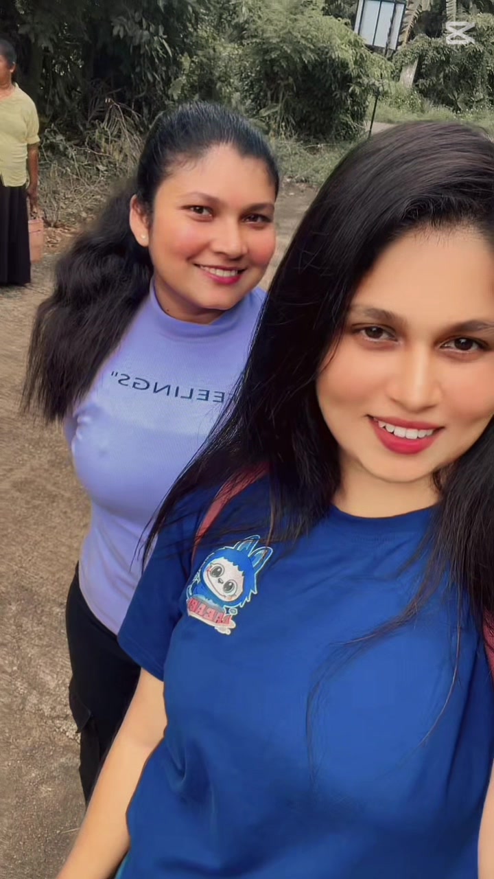 @Tharu__xshi ♥️💐