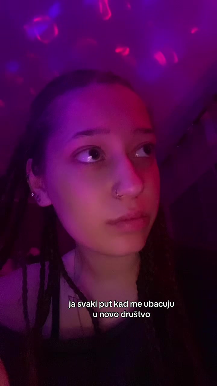 @𝓮𝓵𝓵𝓮🥀