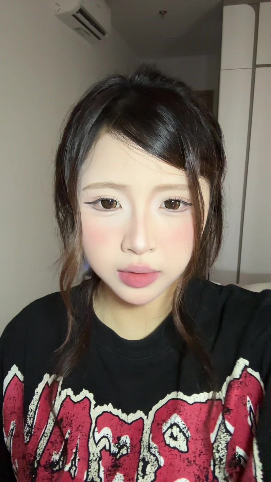 @Hoaiumeow