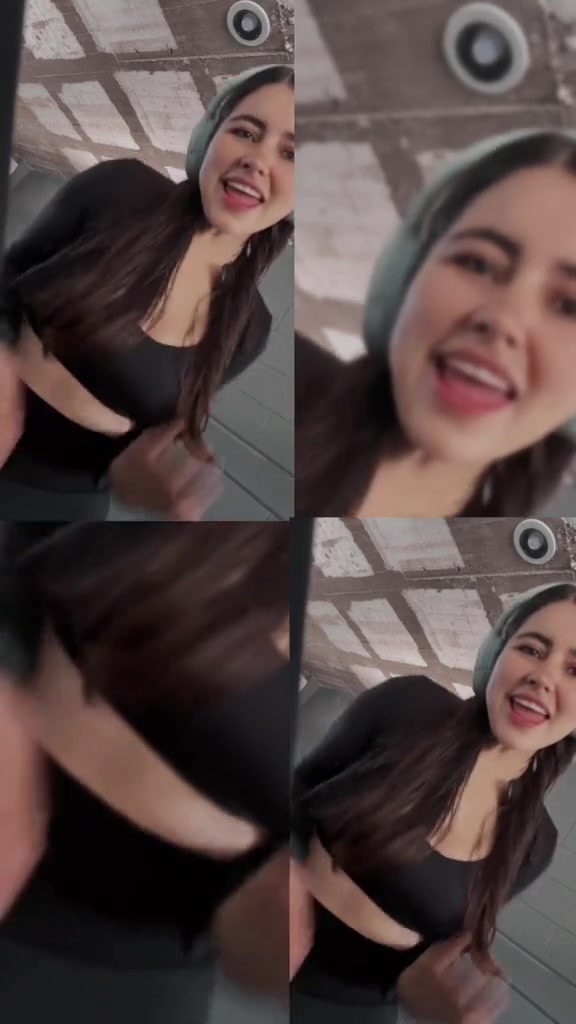 @SELENA RUIZ