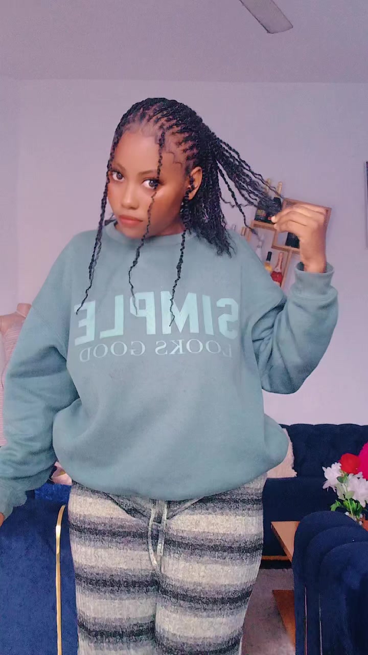@twin_stella
