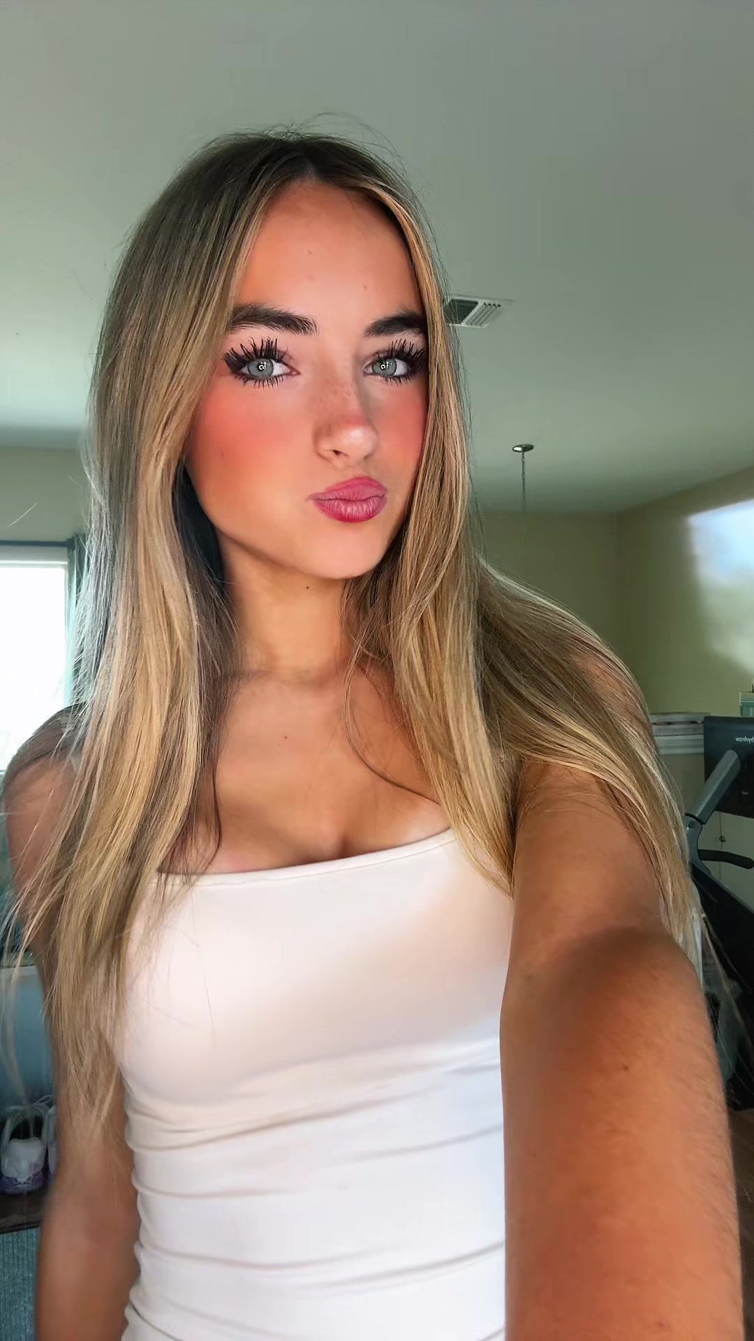 @Ari3llaaa
