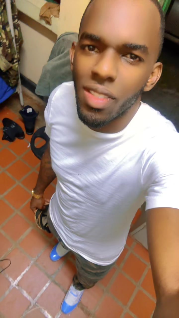 @🇹🇹Lewis🇹🇹