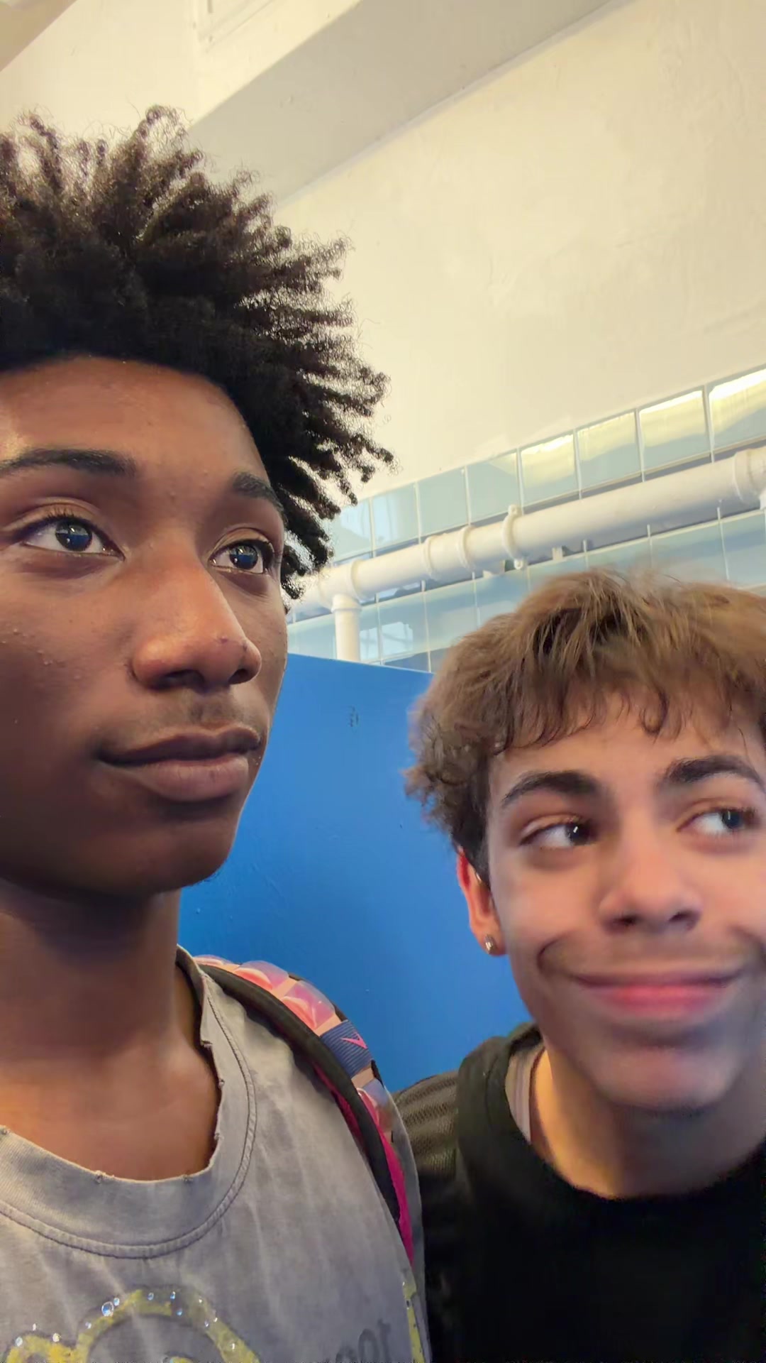 @iseezayy