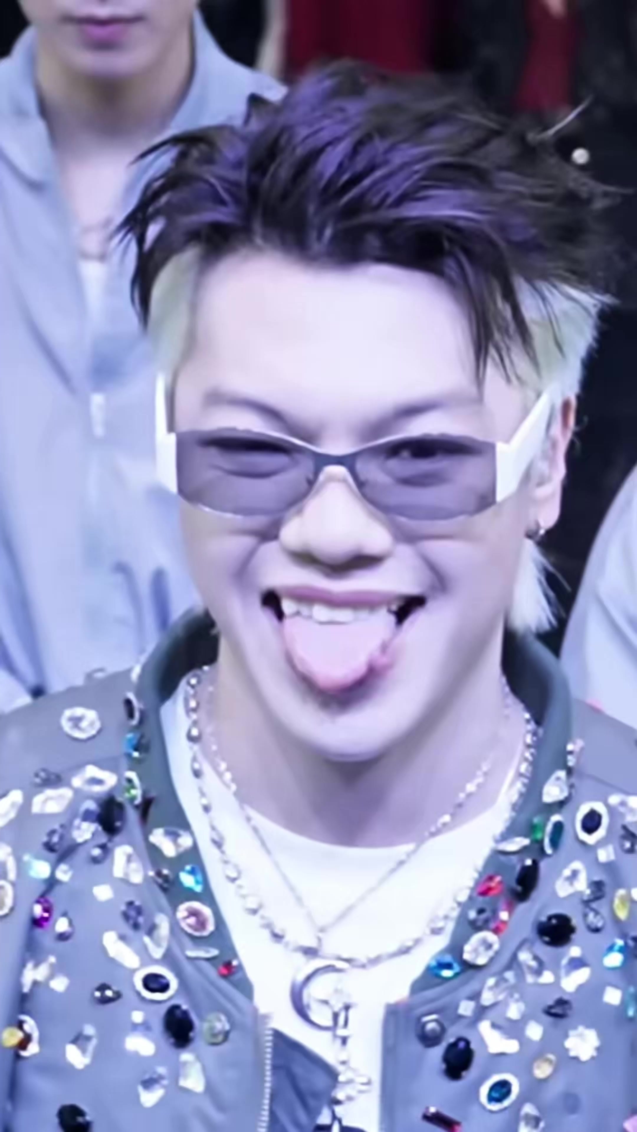 @엘프 ELVES
