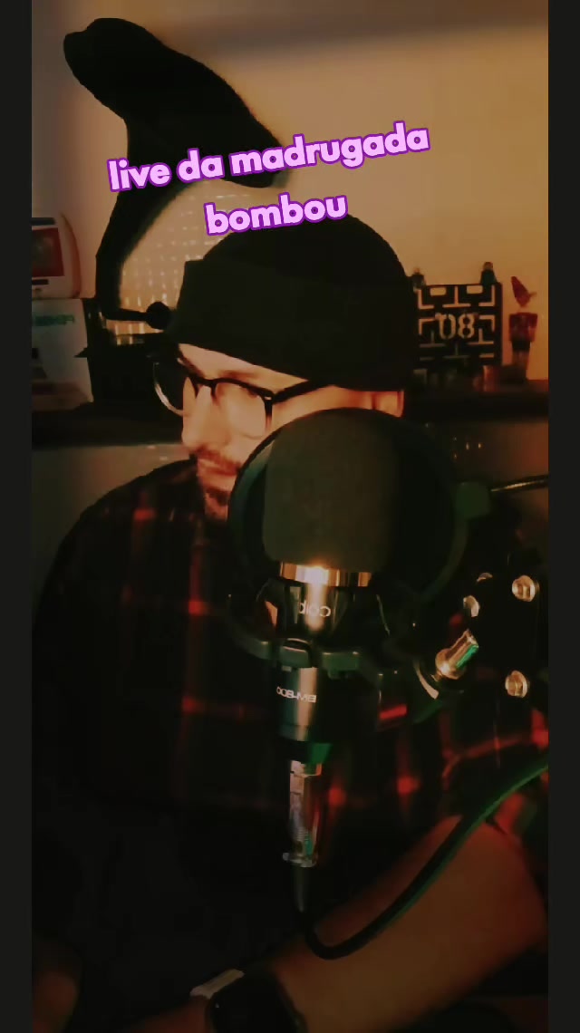 @NAFTALINA FM  &Eacute;  S&Oacute; SUCESSO !