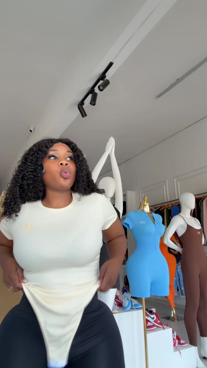 @pettyburnelloo