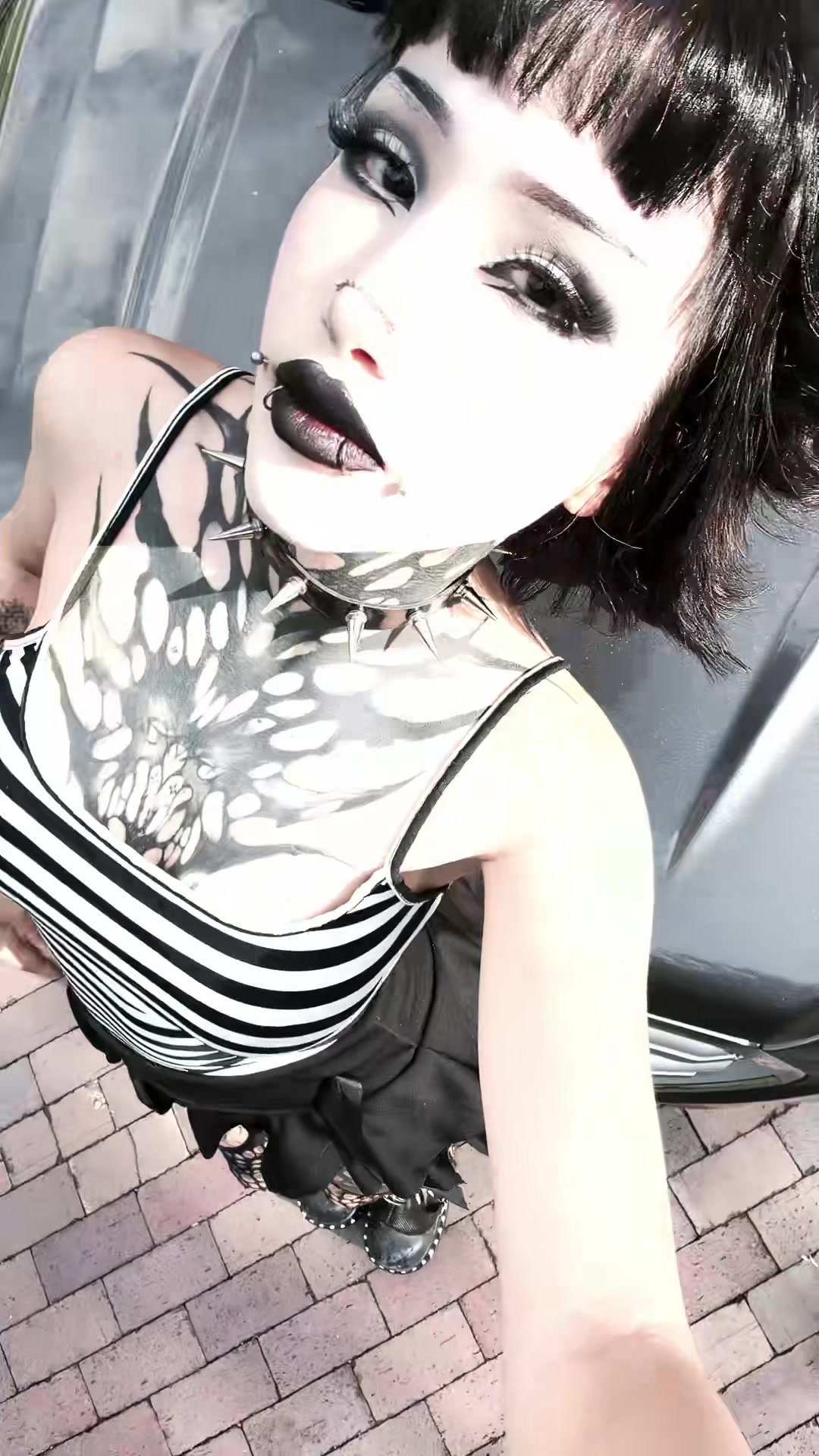 @goth_d0ll