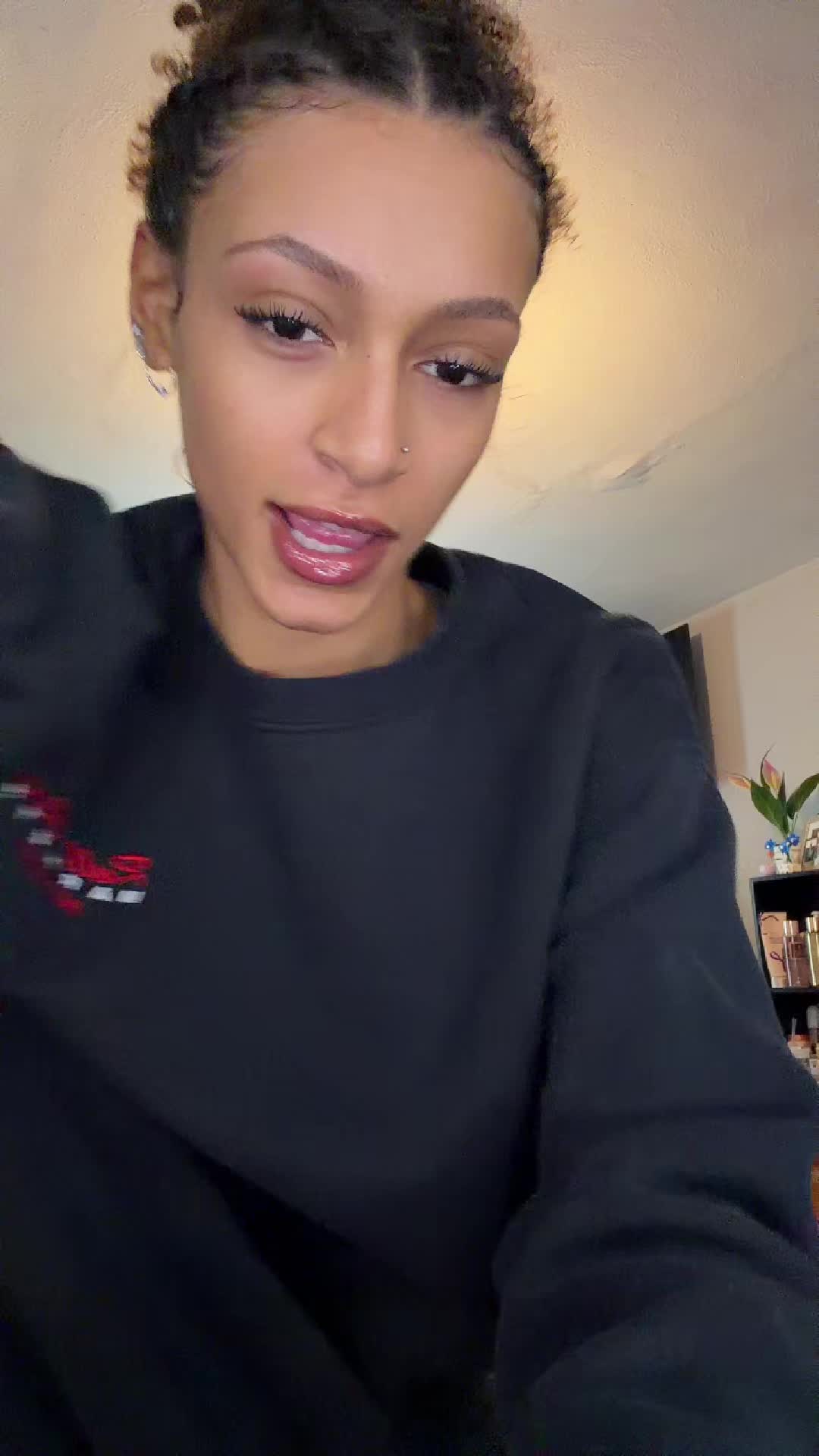 @carleeebaee