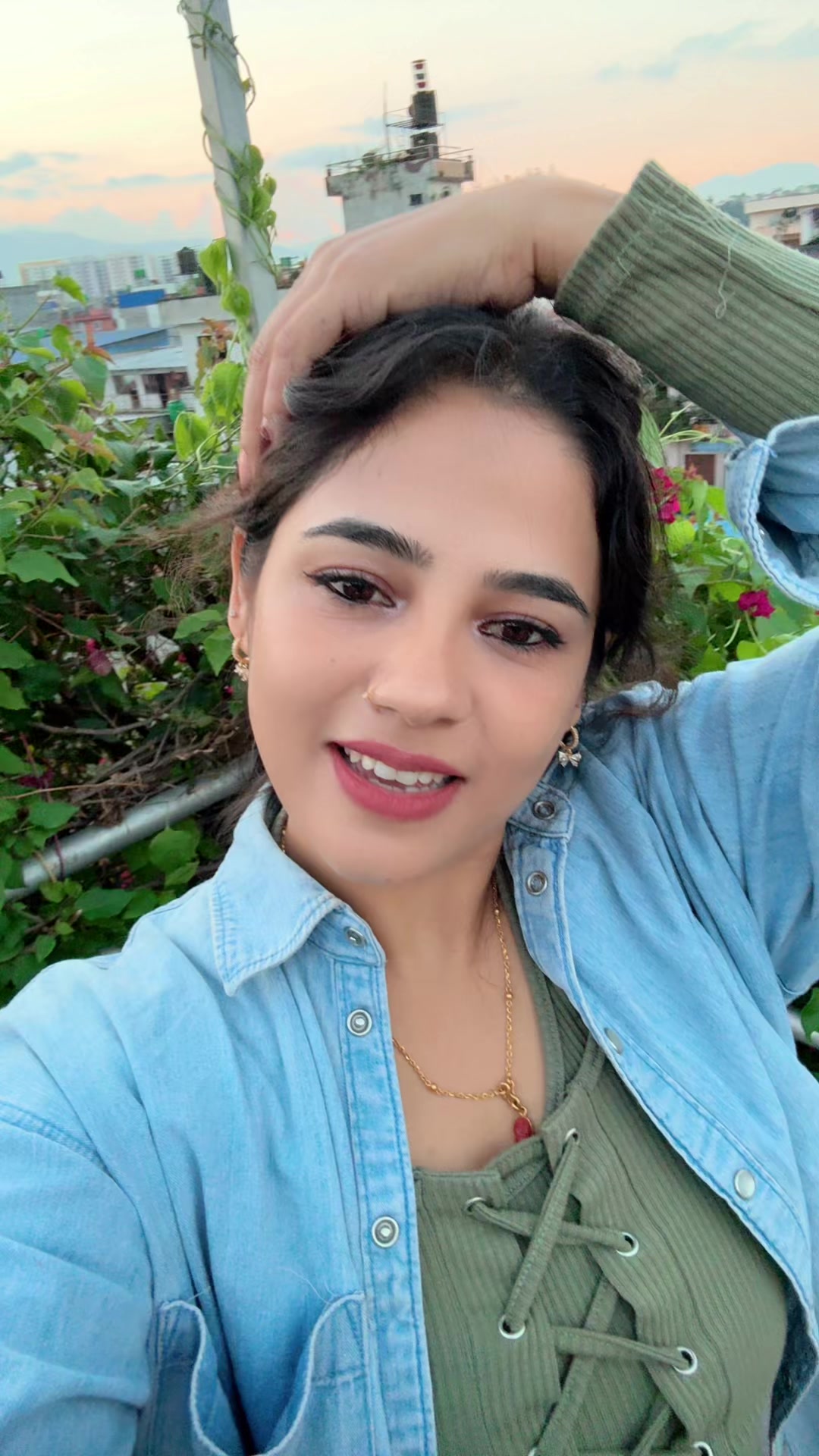 @Happy_Girl 🌻🇳🇵🇯🇵