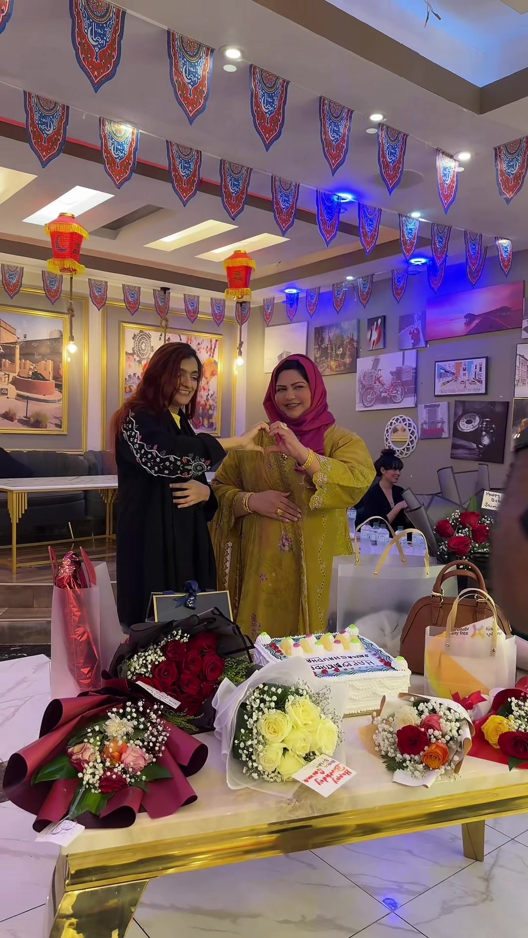 @Mehreen_Sultana_Akbar