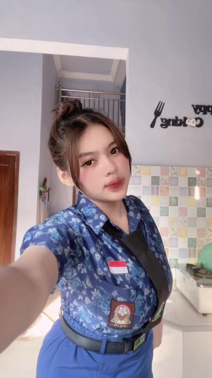 @amengstrowbery
