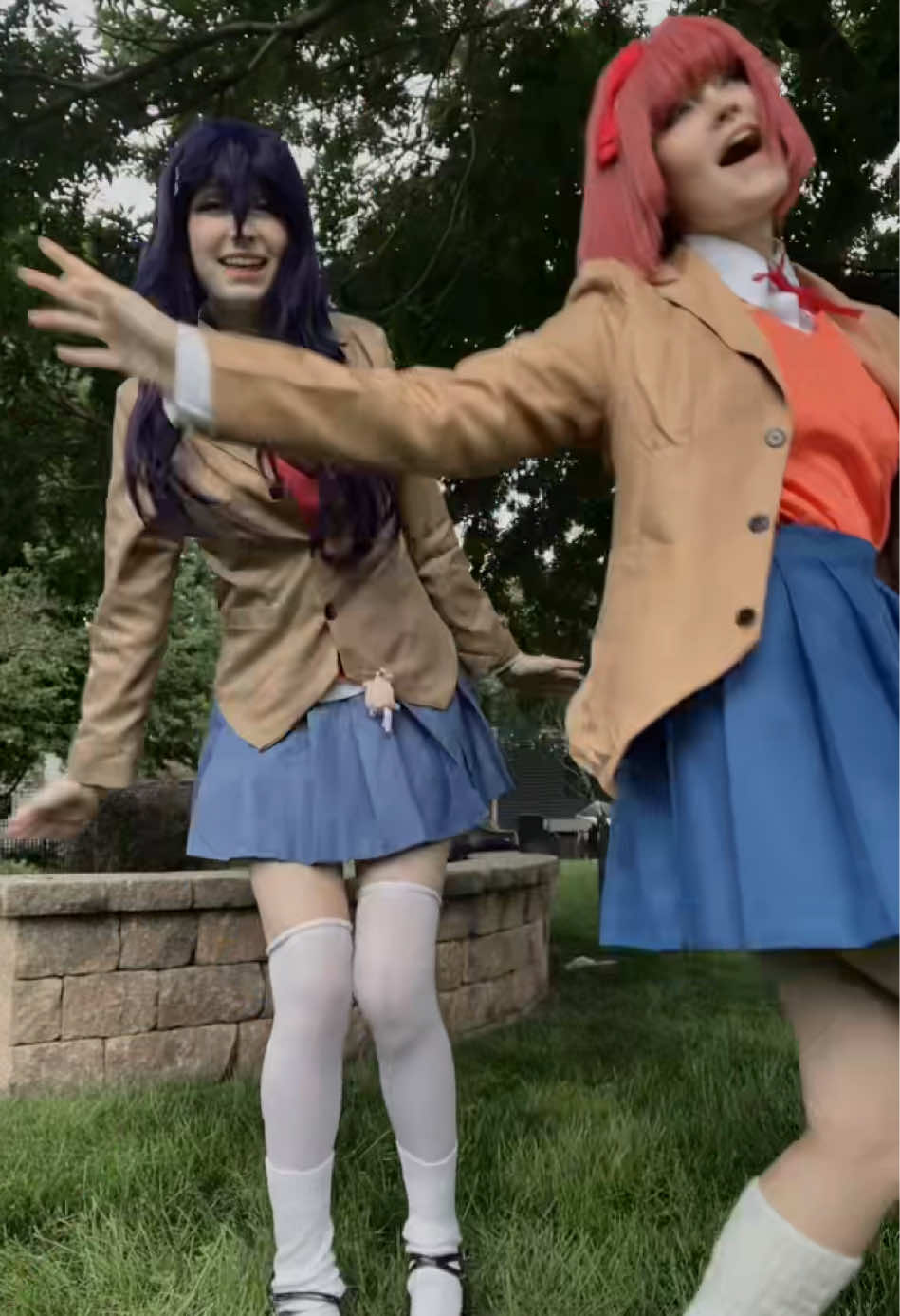 @vi