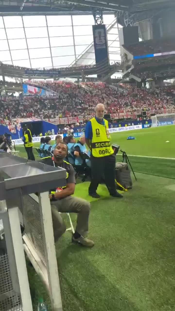 @🇨🇩🇿🇦🇻🇳🇫🇷🇨🇦