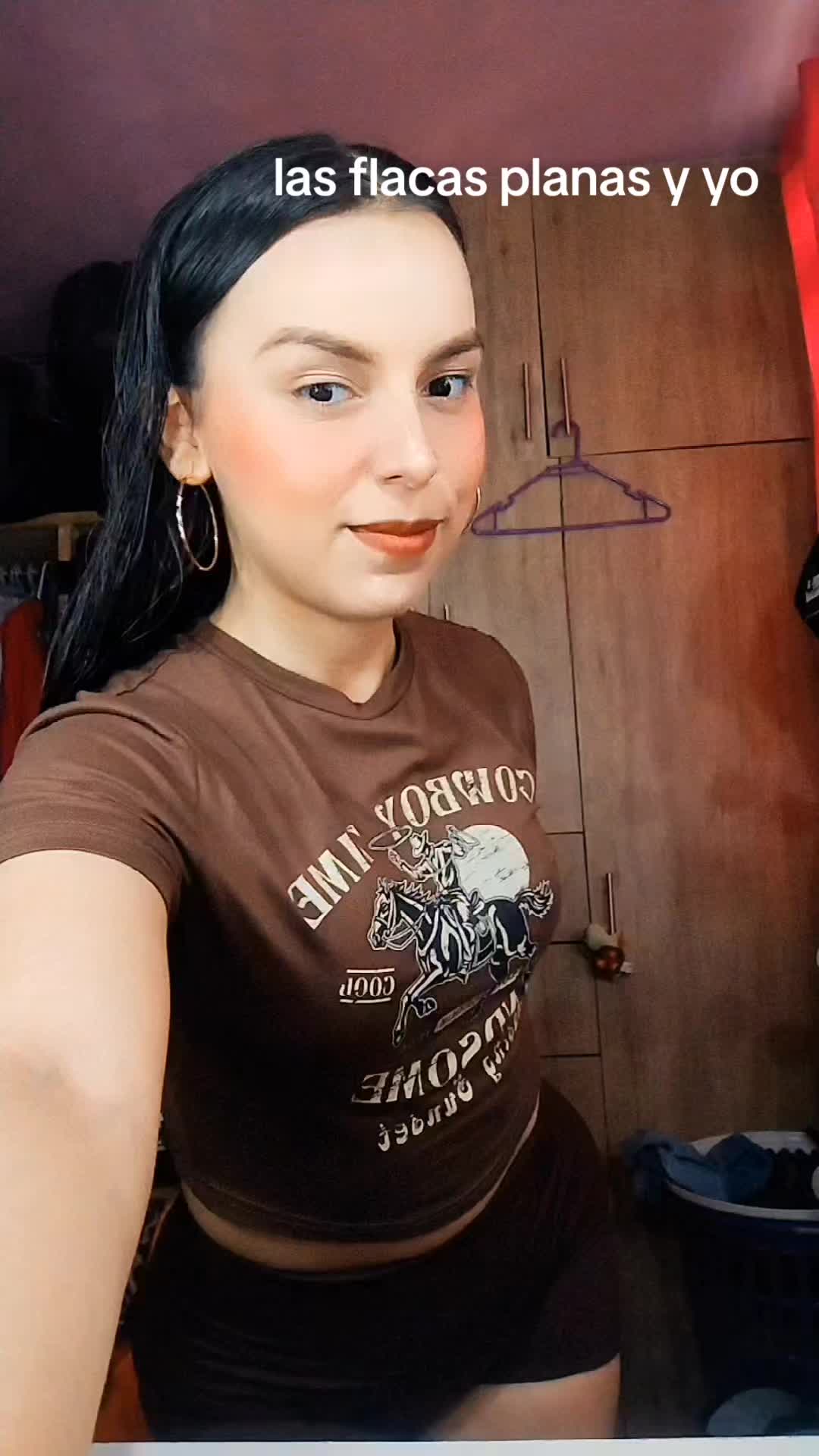 @Angie21.