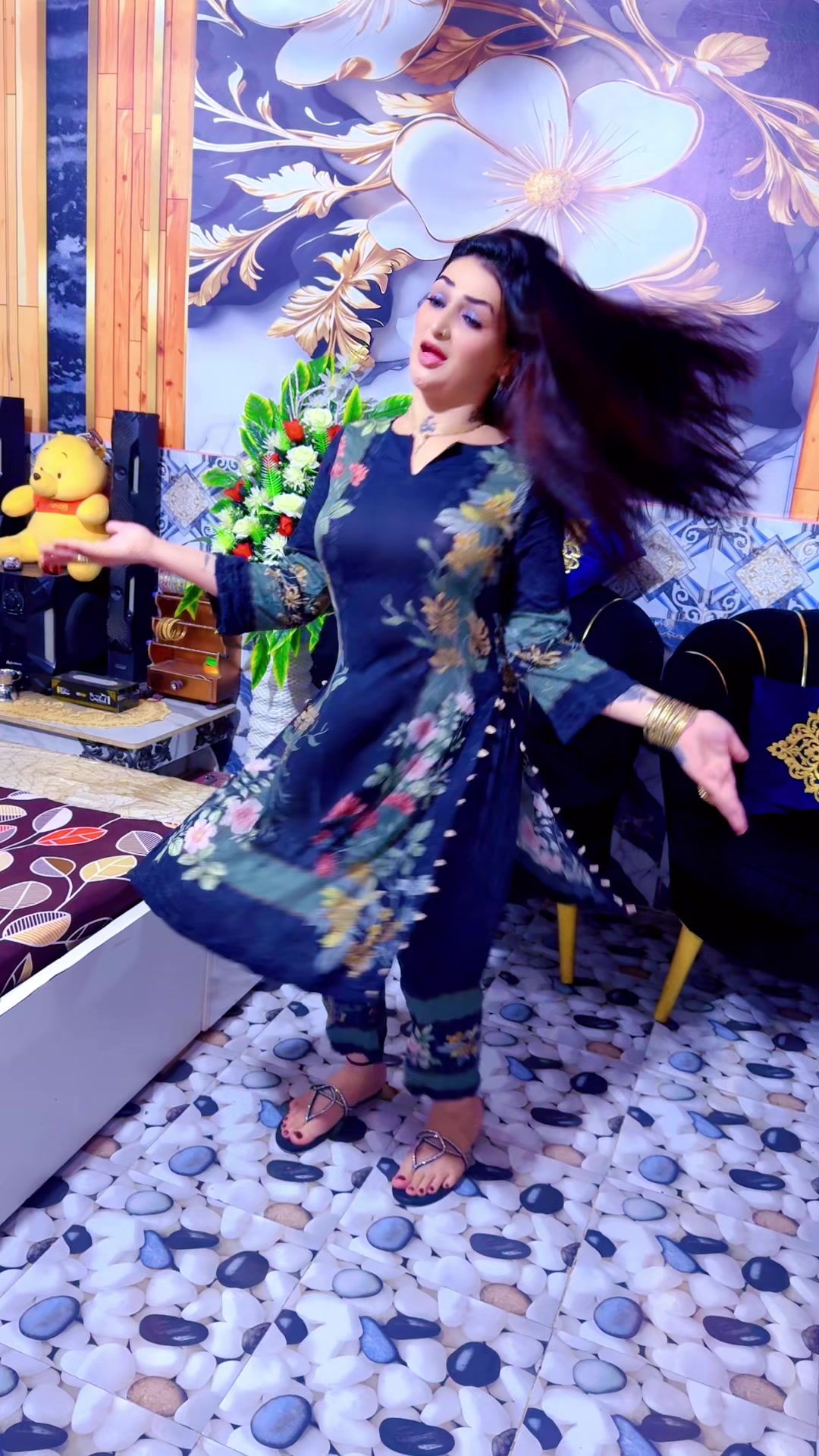 @Misses Karachi zindage