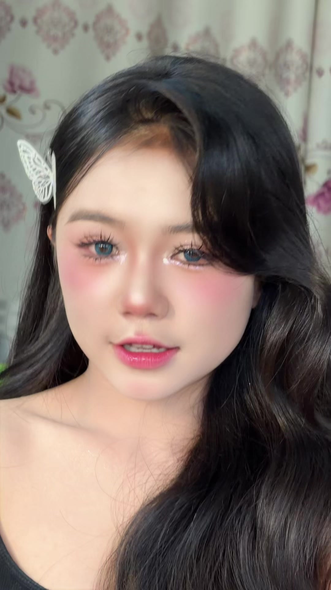 @abmosmakeup